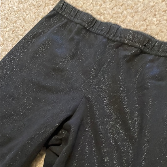 365 KIDS BY GARANIMALS Girls Size 7 Shimmery Black Capri Leggings - Picture 3 of 5